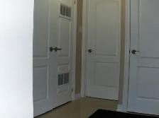 One Bed Walk out, Basement Apt, two Block to Vic-Park S/way - Photo 3