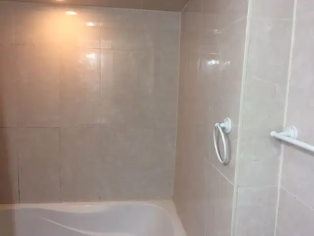 One Bed Walk out, Basement Apt, two Block to Vic-Park S/way - Photo 6