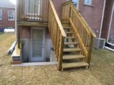 One Bed Walk out, Basement Apt, two Block to Vic-Park S/way - Photo 7
