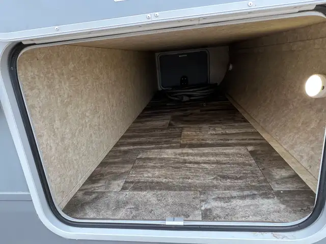 2015 OPEN RANGE HIGHLAND RIDGE 216RBSS SPACIOUS, REAR BATH - Photo 11