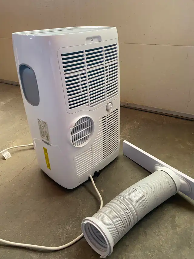 TCL Portable Air Conditioner - Photo 2