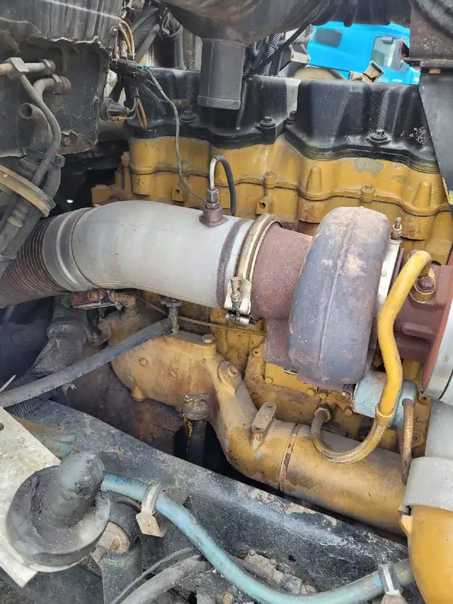 Kenworth T600 2004 - Photo 3