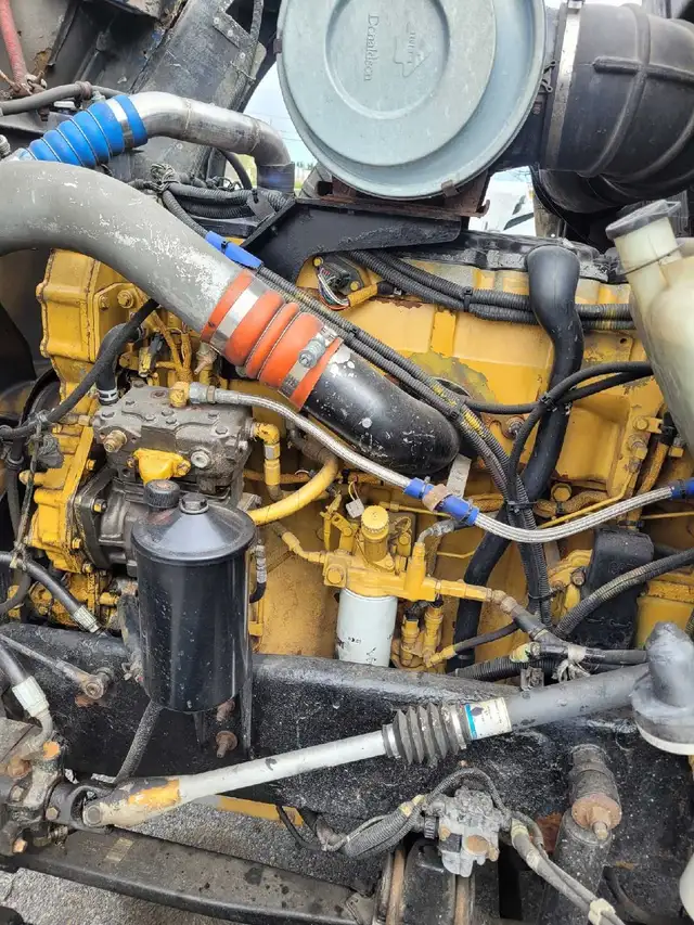 Kenworth T600 2004 - Photo 4