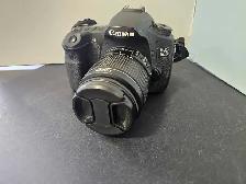 Canon  EOS 60D 18MP DSLR w/18-55 Lens - No Charger