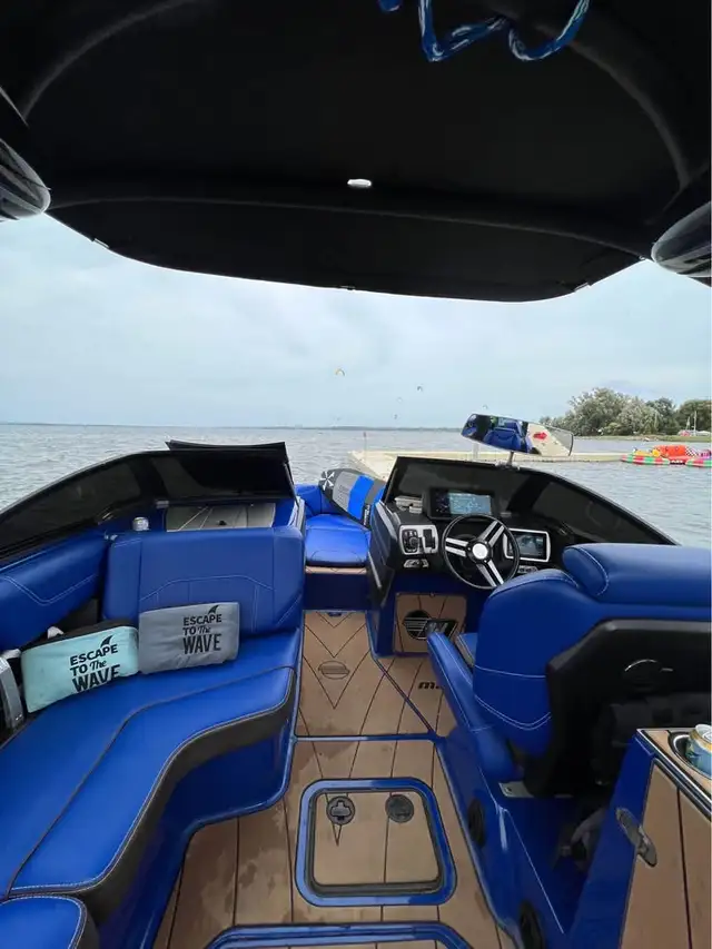 2019 Malibu wakesetter 25 LSV