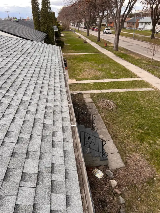 Affordable Gutter cleaning & FREE Roof inspection - Photo 4