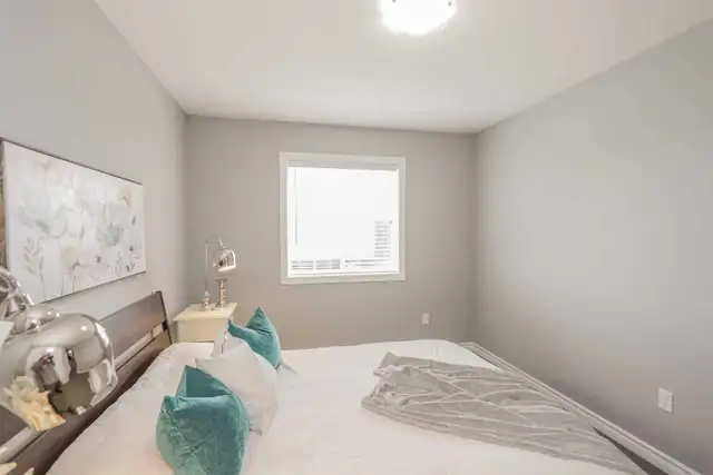 Beautiful 3 Bedroom 2.5 Bath Townhouse for Rent - Photo 7