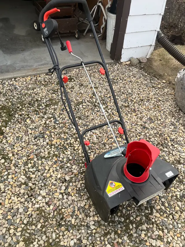 electric snowblower - Photo 2
