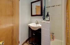 3 Beds 2 Baths House in Little Italy! - Photo 11