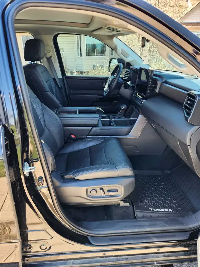 2023 Toyota Tundra Limited — Black — Excellent Condition - Photo 8