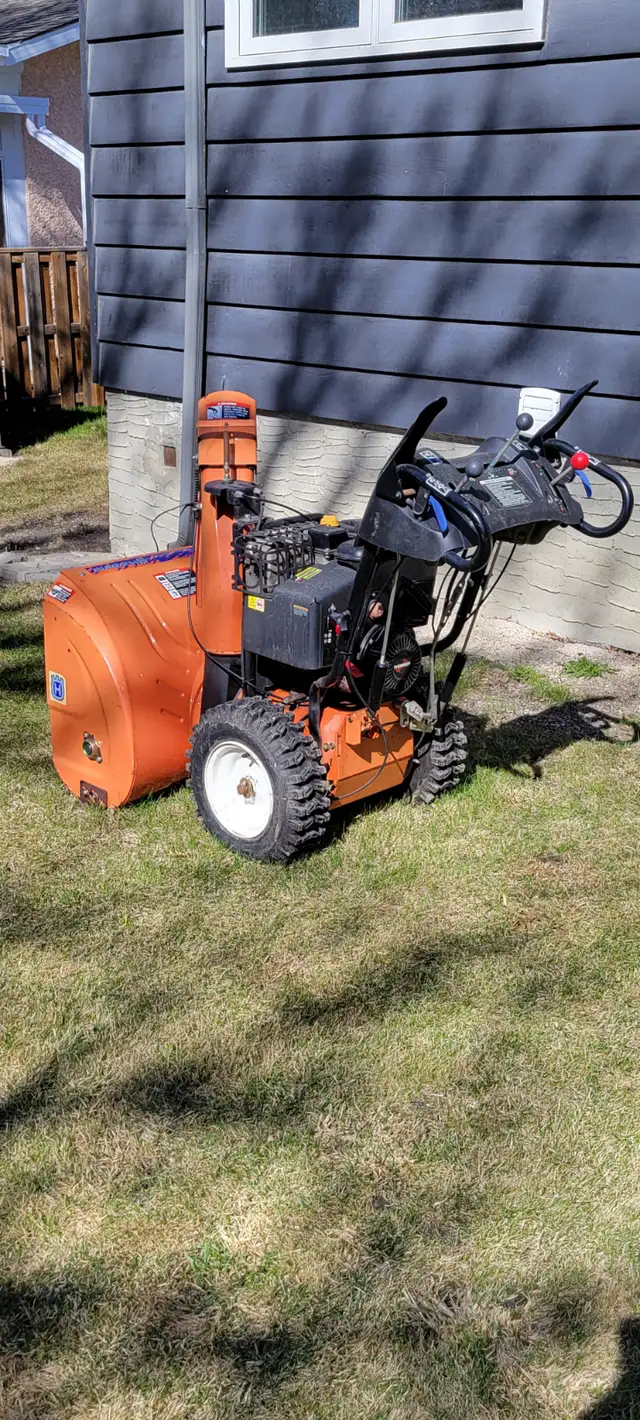 Husqvarna Snowblower 9027STE XP - Electric Start$400 - Photo 4