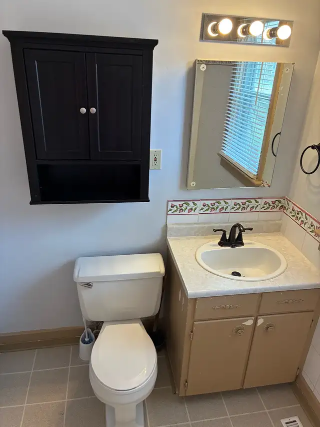 Duplex with Single Garage - Photo 8