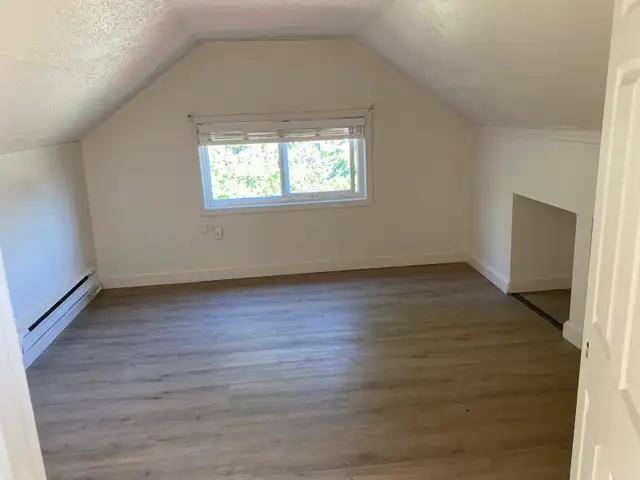 SUITE FOR RENT 2 BED/1BATH - Photo 3