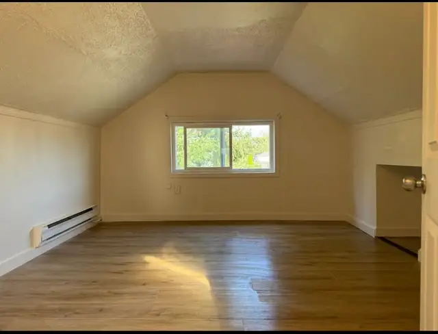 SUITE FOR RENT 2 BED/1BATH - Photo 8