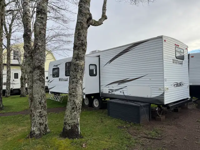 2011 travel trailer - Photo 3