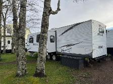 2011 travel trailer - Photo 3