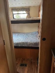 2011 travel trailer - Photo 7