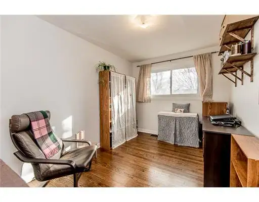 Spacious 3 Bedroom Apartment for Rent - Photo 5