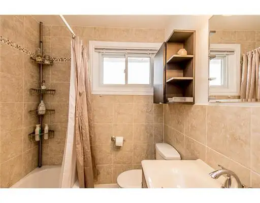 Spacious 3 Bedroom Apartment for Rent - Photo 8