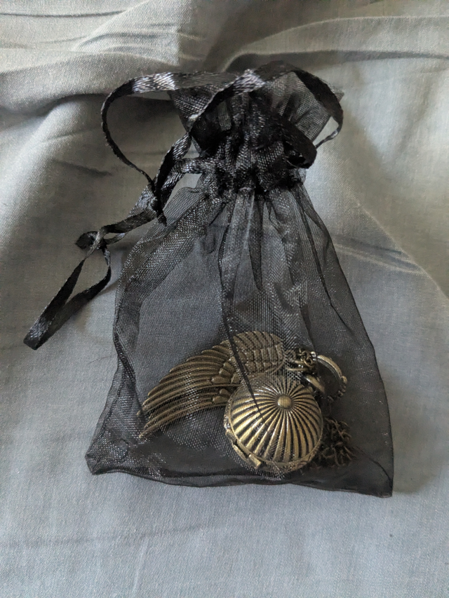 Harry Potter Golden Snitch Pocket Watch - Photo 2
