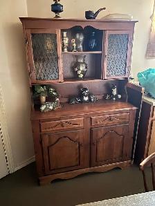 wood hutch