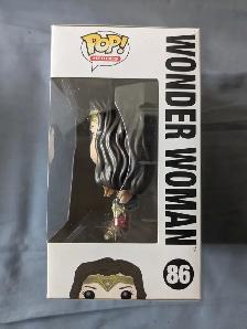 Funko Pop Heroes 86: Wonder Woman (Batman v Superman) - Photo 3