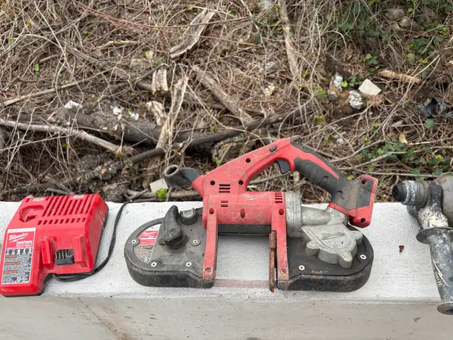 Milwaukee cordless tools - Photo 2
