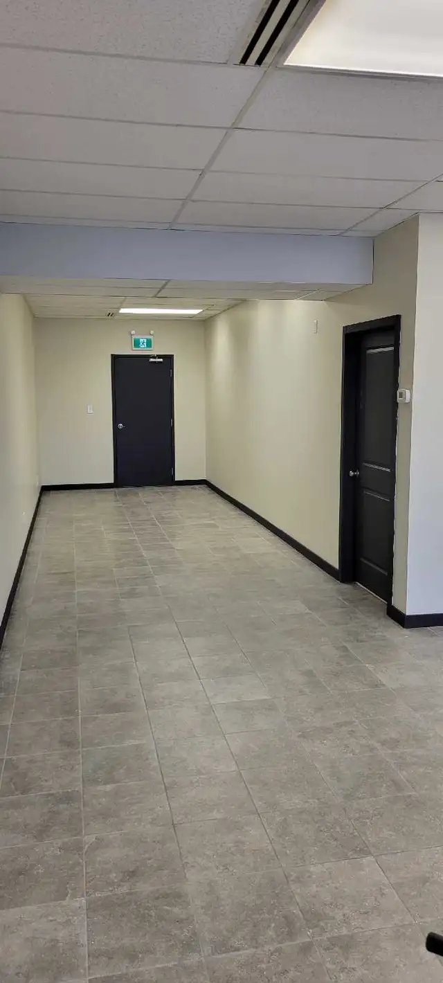 West Edmonton Office Space for Rent - Photo 6
