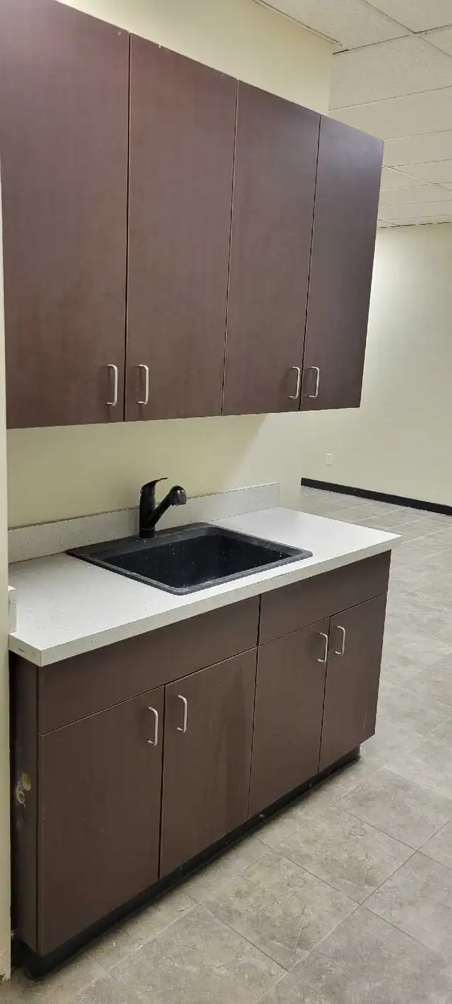 West Edmonton Office Space for Rent - Photo 7