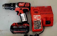 M18 Milwaukee 1/2' Hammer Drill Kit 2607-20 (30381661)