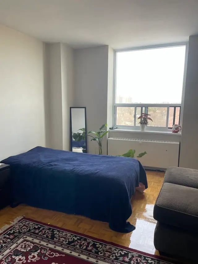 Furnished Room for Rent – North York – Available June 1