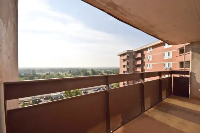 Beautiful All-Inclusive 2 Bedroom Condo in Great Location - Photo 13