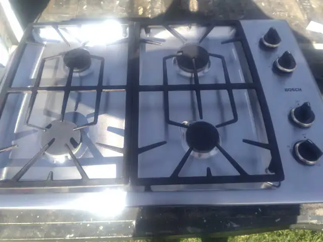 Bosch Gas Counter top stove - Photo 2