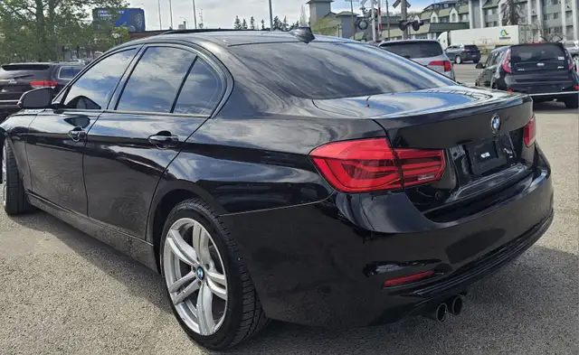 2018 BMW 3 Series 330i xDrive - Photo 4