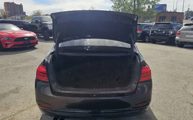 2018 BMW 3 Series 330i xDrive - Photo 6