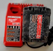 M18 Milwaukee 5Ah Battery W/ Charger (32915028)