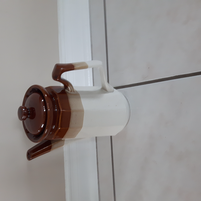 BELLEGRANDE THÉIÈRE NEUVE CÉRAMIQUE TAIWAN 9'HA BLANC BEIGE GRIS - Photo 2