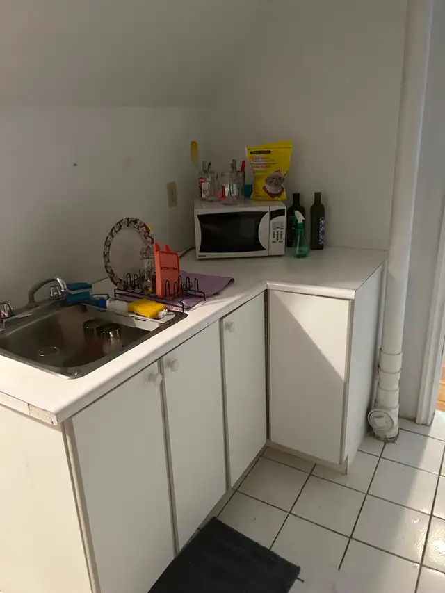 Room for rent - Photo 2