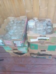 Canning Jars All for 20$ ... must take all 7 cases .
