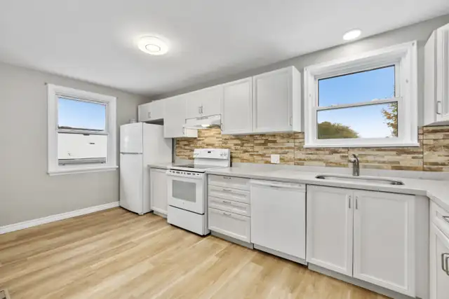 Updated two-bedroom apartment in a quiet neighbourhood