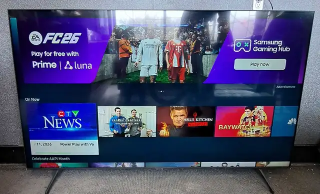 75' 4K Smart Samsung UN75TU7000 TV (32172848)