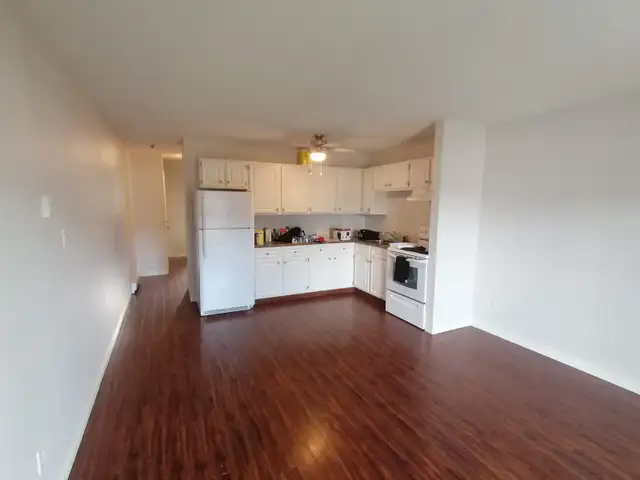 SPACIOUS – RENOVATED – PET FRIENDLY