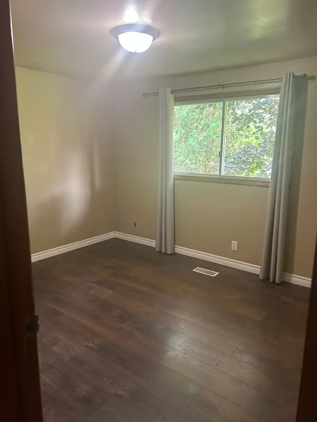 Room available near Conestoga Doon Campus from June 1 - Photo 2