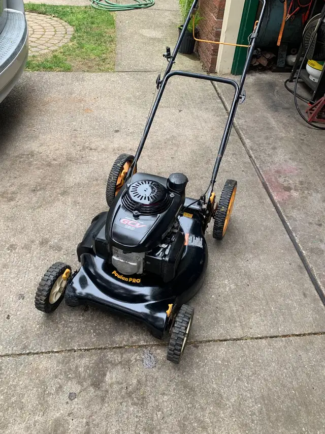 Poulan pro push lawnmower