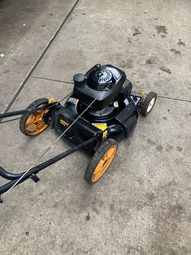 Poulan pro push lawnmower - Photo 3
