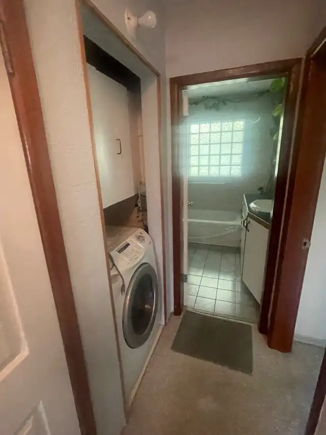 4BR House for Rent in NW Calgary - Photo 5