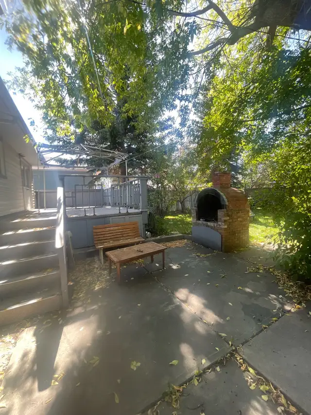 4BR House for Rent in NW Calgary - Photo 10