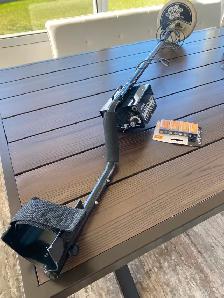 White's Coinmaster Metal Detector with Batteries