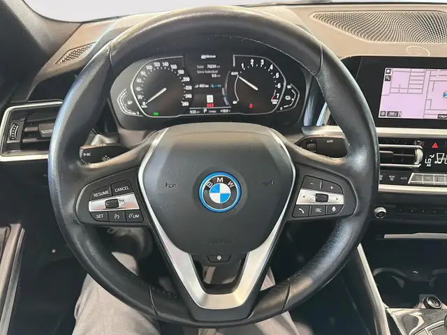 2022 BMW 330e xDrive Sedan Plug-in Hybrid! Outstanding value! - Photo 11