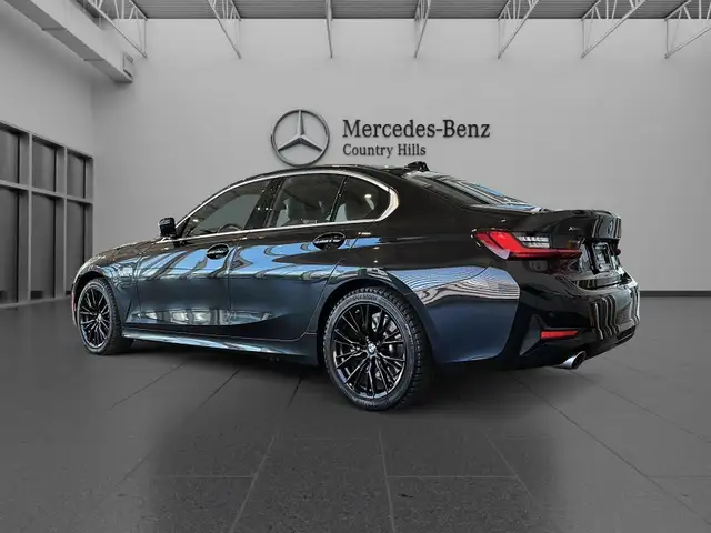 2022 BMW 330e xDrive Sedan Plug-in Hybrid! Outstanding value! - Photo 15